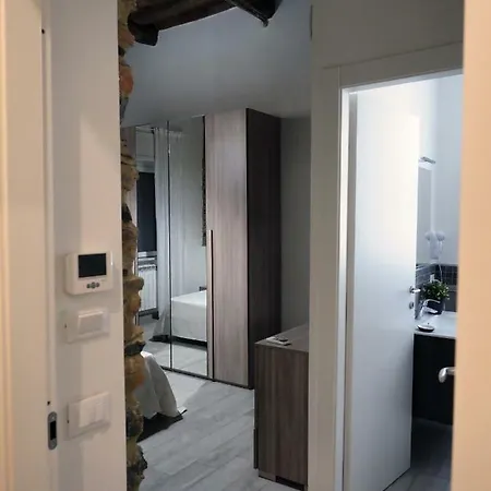 게스트하우스 & Me To 5 Terre E 4*